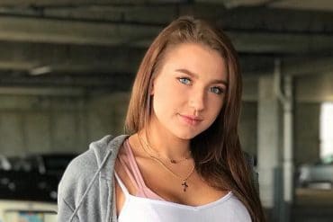 10 Things You Didn’t Know About Elizabeth Zaks