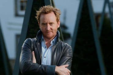 Who actually is Scottish actor Tony Curran? Biography