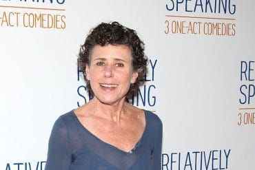 How rich is Marge Simpson's voice actor? - Julie Kavner Wiki