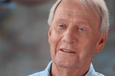 Who is Paul Hogan married to? His Net Worth, Spouse, Kids
