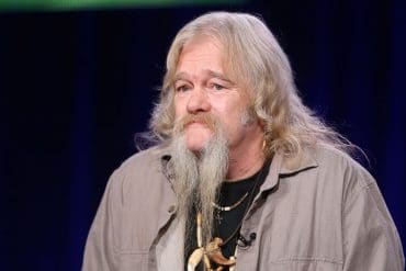 The Untold Truth Of 'Alaskan Bush People' Star - Billy Brown