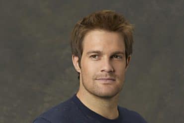 Geoff Stults Biography: Wife, Net Worth, Brother, Family, Wiki