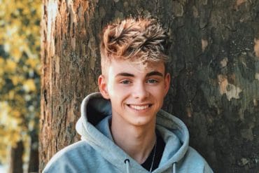 How old is Corbyn Besson? Age, Height, Girlfriend, Surgery